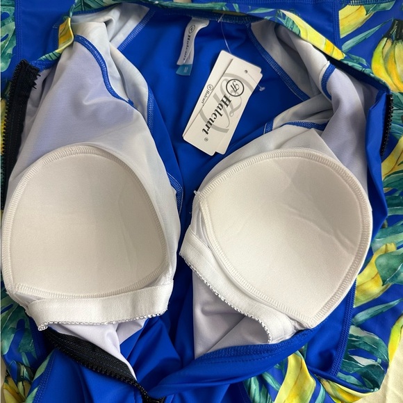 Halcurt Women's Boyleg One Piece Rash Guard with Built in Bra UPF50+ #A2 - Picture 7 of 8